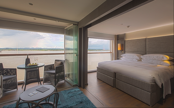 Scenic River Cruises Scenic Aura Deluxe Suite 2.png
